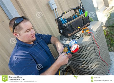 Klimaanlagen Reparatur Mann Stockbild Bild Von Fachmann F Higkeit