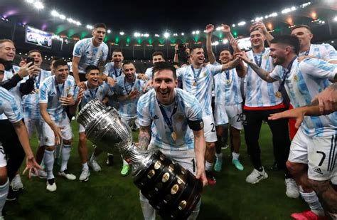 Copa América Las Fotos Oficiales De Lionel Messi Con La Medalla De Campeón