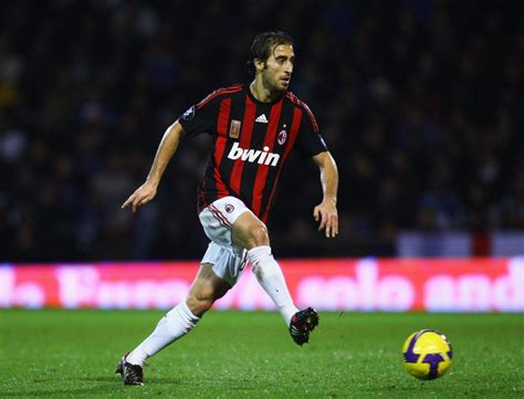 Em Sua Passagem Pelo Milan Mathieu Flamini Nunca Se Firmou Como