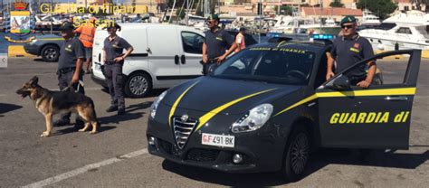 Sbarca A Olbia Con Ovuli Di Eroina E Cocaina Nello Stomaco