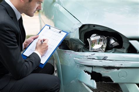how to file an auto insurance claim against someone