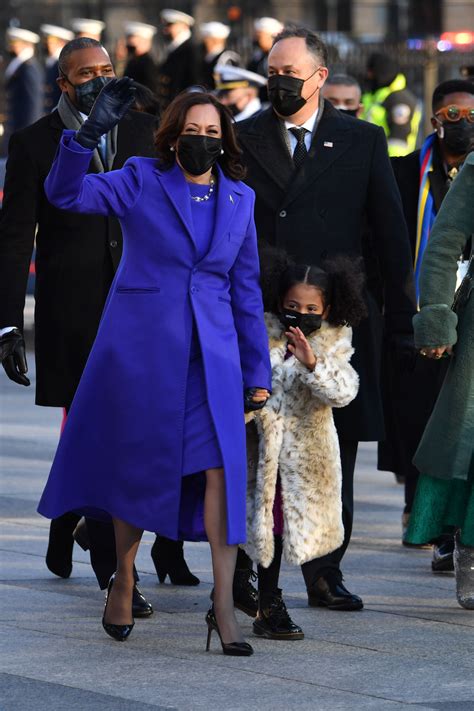 Why did Kamala Harris wear purple on Inauguration Day? | The US Sun