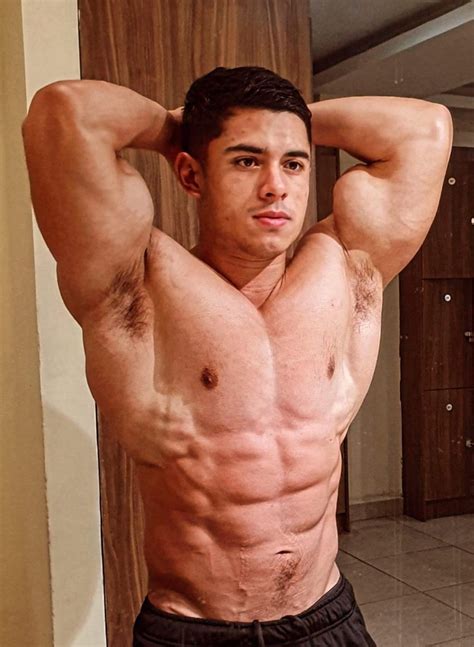 Muscle Guy On Twitter RT MuscleSF Beautiful Hunky Muscle Boy