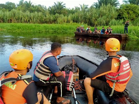 Tim Sar Lanjutkan Pencarian Pekerja Sawit Tenggelam Di Sungai Siak