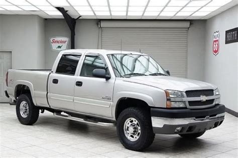 Purchase Used 2004 Chevy 2500hd Diesel 4x4 Lt Heated Leather Bose Crew Cab 1 Owner In Mansfield