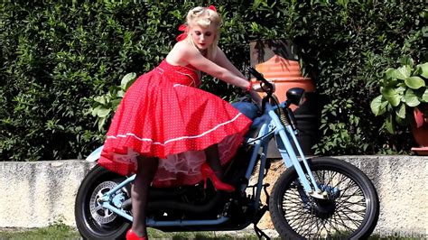 Blonde Milf Striptease Outdoor