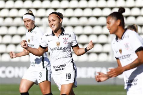 Lista Da Cbf Coloca Corinthians Como O Melhor Time Feminino