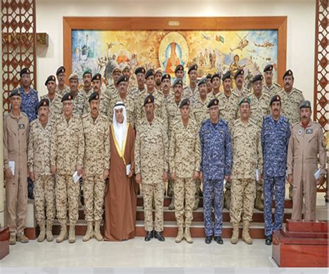 Bahrain Defence Force Commander-in-Chief Honours Senior Officers | Al ...