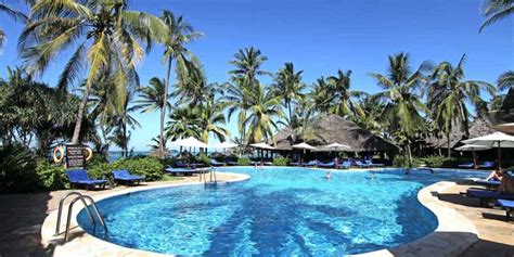 Breezes Beach Club And Spa Madukha Tours Safaris