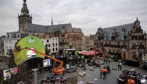 Transport Online 3FM Serious Request Van Start Op Grote Markt In Nijmegen