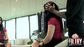 Metiendo un secador de pelo en su coño XVIDEOS