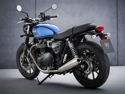 2022 Triumph Street Twin First Look 7 Fast Facts