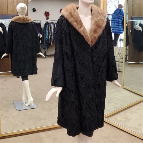 Vintage Broadtail Lamb Fur Coat With Mink Collar Gem