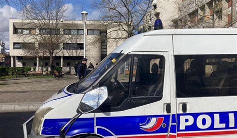 Mort De Wanys Apr S Un Refus Dobtemp Rer La Courneuve Une Marche