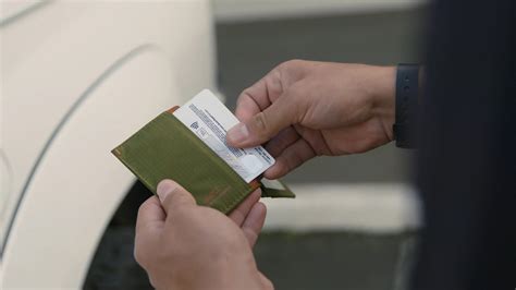 Do AirTags Work in RFID Blocking Wallets?