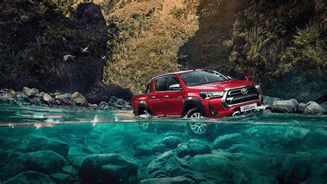 16 Toyota Hilux Image Gallary | Latest 16 Hilux Interior & Exterior Photos