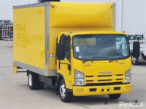 Buy Used Isuzu Npr 300 Med Tipper Trucks In Listed On Machines4u