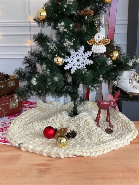 Chunky Knit Christmas Tree Skirt Giant Knit Holiday Tree Etsy