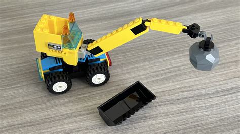 [Review] LEGO City 60391 Construction trucks and Wrecking Ball Crane ...