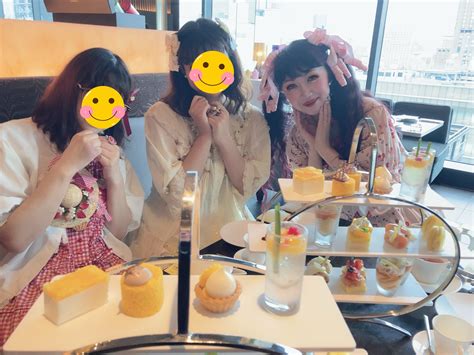 モモママ On Twitter いちごちゃんとさくさくさんと私の3人でアフタヌーンティー🫖に行ってきました‼️ とっても可愛いお二人に癒さ