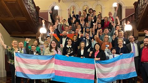 Trans And Gender Diverse Queenslanders Can Now Change Birth Certificate