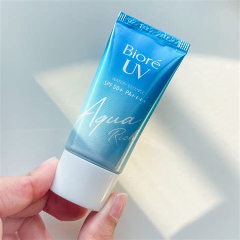 Review Biore Uv Aqua Rich Watery Essence