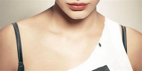 Tamil Actress Shruthi Hassan Hot Photo Shoot Stills Galleries HD Images