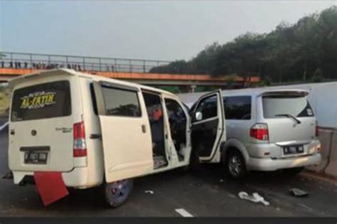 Mobil Tabrakan Beruntun Di Tol Cipali Luka Luka