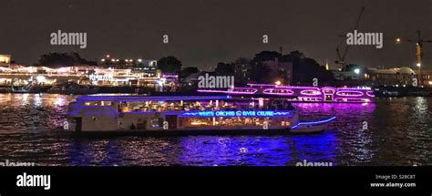 Night boat cruise on the Chao Phraya River in Bangkok, Thailand Stock Photo - Alamy