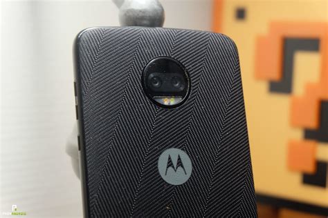 Test Du Motorola Moto Z2 Force Le Retour De L Indestructible