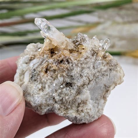 natural quartz points  matrix  gr