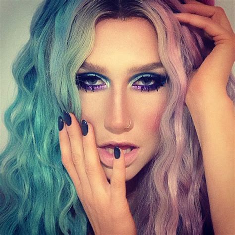 30 Hot And Sexy Kesha Photos 12thBLOG