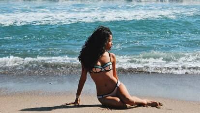 9 Hot Sexy Andrea Chaparro Bikini Pics