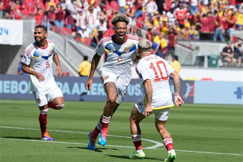 Copa America Mexiko Aj Venezuela Triumfovali Vo Svojom Prvom