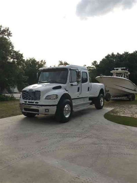 Freightliner M2 106 (2008) : Medium Trucks