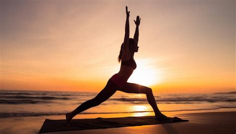 Ilustraci N De Silueta Mujer Asi Tica Practicando Yoga En La Playa Al