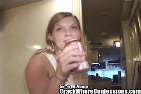 Winzige Titten Blonde Nutte Unkooperativer Blowjob Xhamster