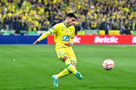 Fc Nantes Fabien Centonze Mis Pied Pour Une Semaine