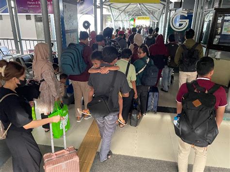 Arus Balik H 3 Lebaran Lebih Dari 22 Ribu Pelanggan Berangkat Dari