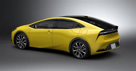 Hybrid Reborn All New 5th Gen Toyota Prius Revealed PakWheels Blog