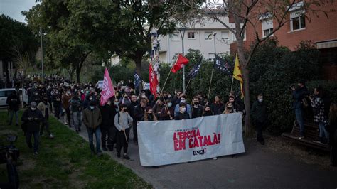 Los Resortes Profundos El Catalanismo Contra La Realidad Por Ricardo