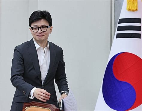 한동훈 ˝국회의원 50명 감축해 250명으로 줄이는 법 통과 시키겠다˝내외신문