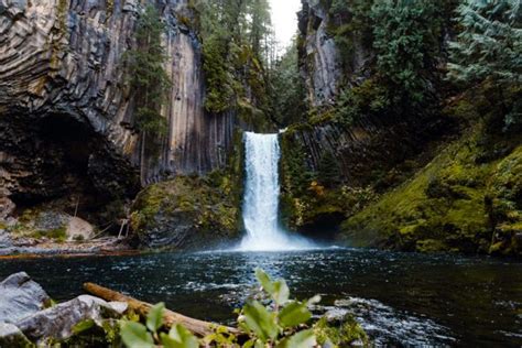 21 of the Best Portland Oregon Waterfalls to Visit - Scenic States