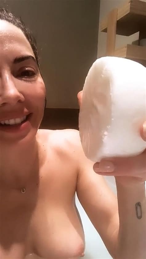 Whitney Cummings Nude LEAKED Pics Nip Slip Porn Video