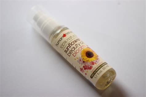 Should you add sunflower oil to your beauty routine? — Project Vanity