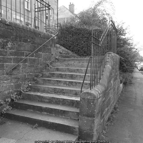 Steps Off Balcarres Street Richard Webb Cc By Sa Geograph