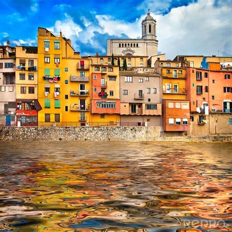 Fototapete Häuser am Wasser in Girona nach Maß myredro de