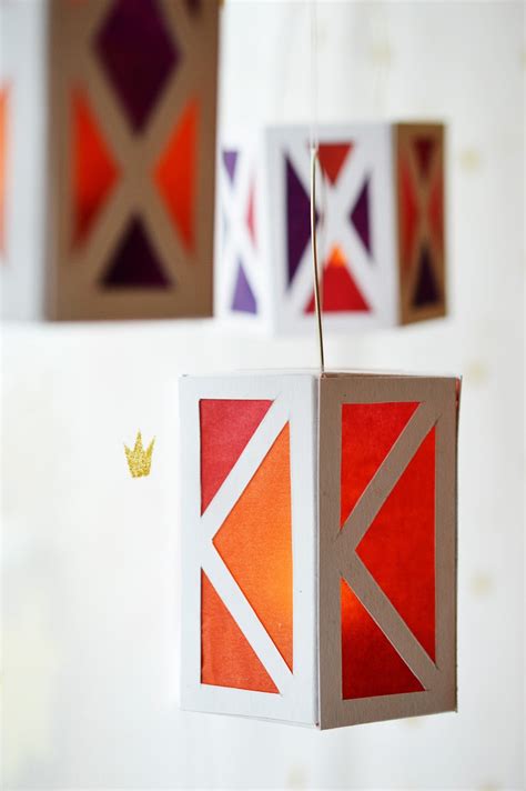 Holiday Celebrations | DIY PAPER LANTERNS - Motte