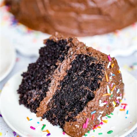 Super Easy Chocolate Cake And Frosting Recipe The Baking Chocolatess