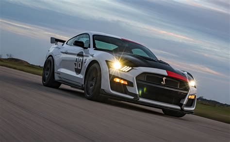 Hp Hennessey Venom Mustang Gt Kicks Sand In Shelbys Face